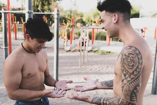 manhunt site gay